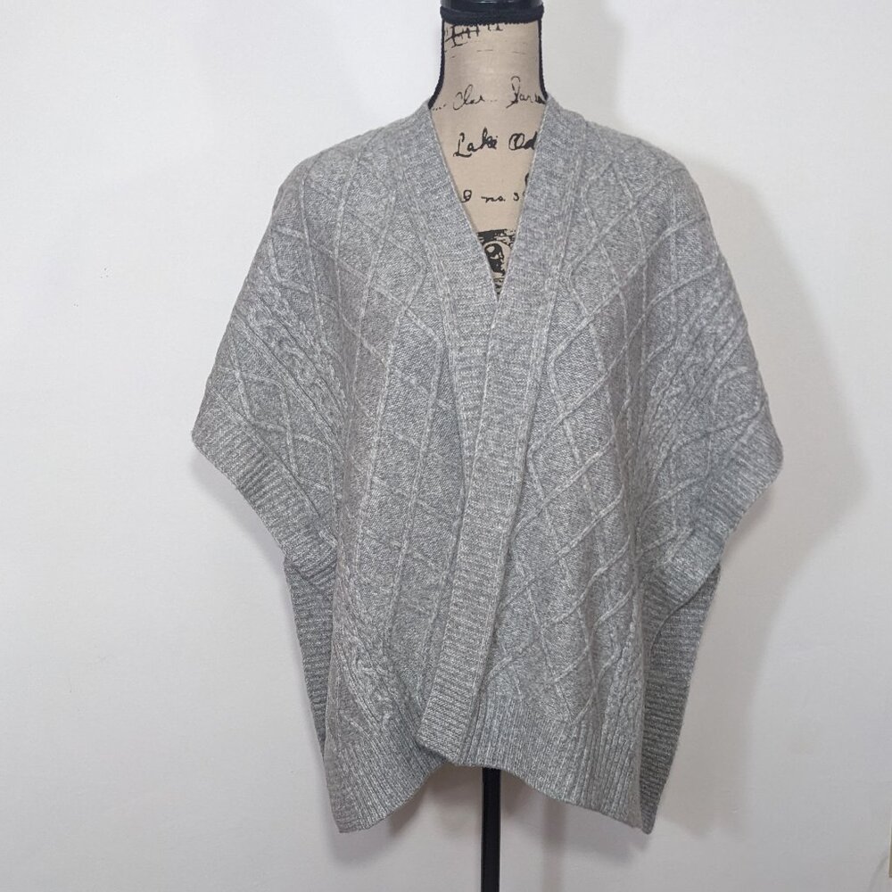 NWT Ann Taylor LOFT Womens Size XS/S Gray Mixed Stitch Knit Shawl Wrap Sweater